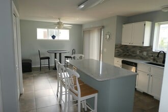 888 Harper Dr in Verona, WI - Building Photo - Building Photo