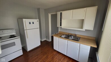 2338 Calhoun St in Indianapolis, IN - Building Photo - Building Photo