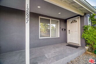 12827 Sylvan St in Los Angeles, CA - Building Photo - Building Photo
