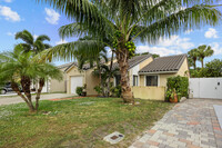 6053 Strawberry Fields Way in Greenacres, FL - Building Photo - Building Photo