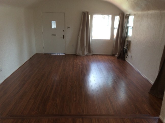 4149 2nd Ave, Unit #17E in Los Angeles, CA - Building Photo - Building Photo