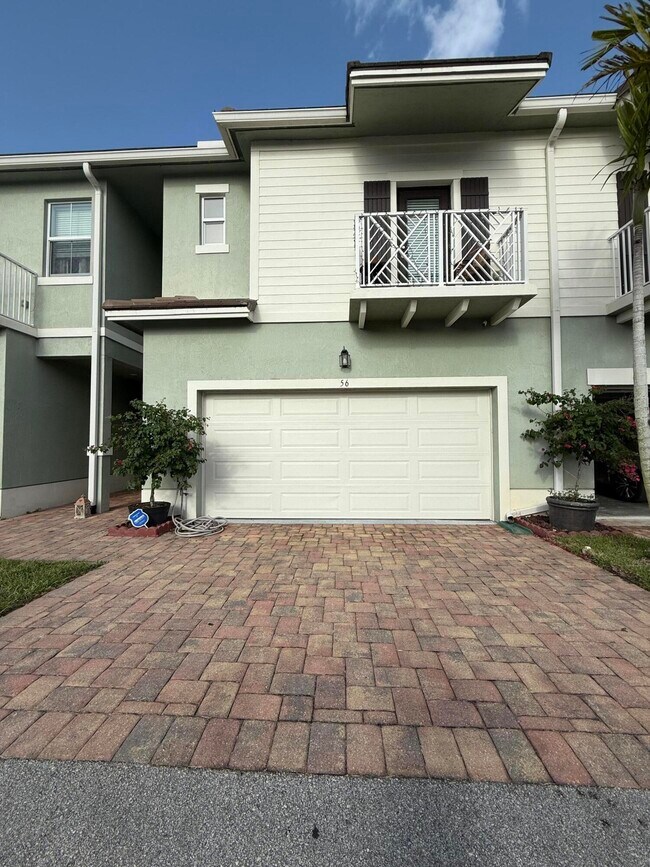 56 Sabal Ct in Royal Palm Beach, FL - Building Photo - Building Photo