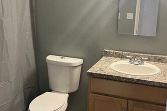 Villa Granada Apartments in Casa Grande, AZ - Foto de edificio - Building Photo