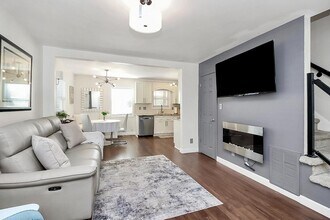 2016 Brewton Dr in Charlotte, NC - Building Photo - Building Photo