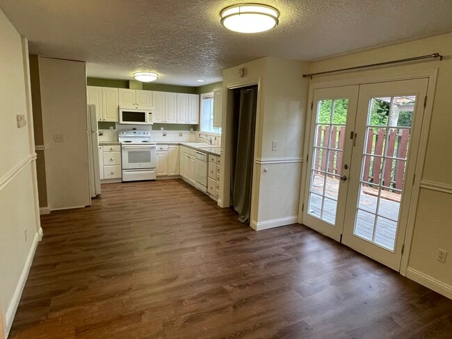 property at 4368 Imperial Dr
