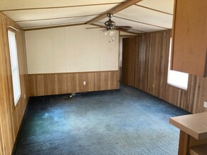 2800 Kynesville Rd in Cottondale, FL - Building Photo - Building Photo