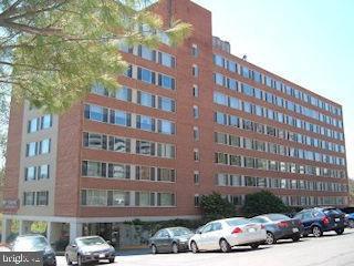 1210 N Taft St in Arlington, VA - Building Photo