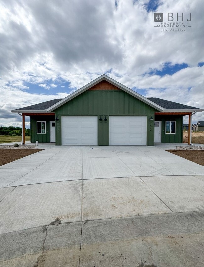 property at 3035 Real Bird Wy