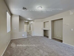 8840 Crooked Shell Ave in Las Vegas, NV - Building Photo - Building Photo