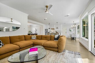 6300 Bon Terra Dr in Austin, TX - Building Photo - Building Photo