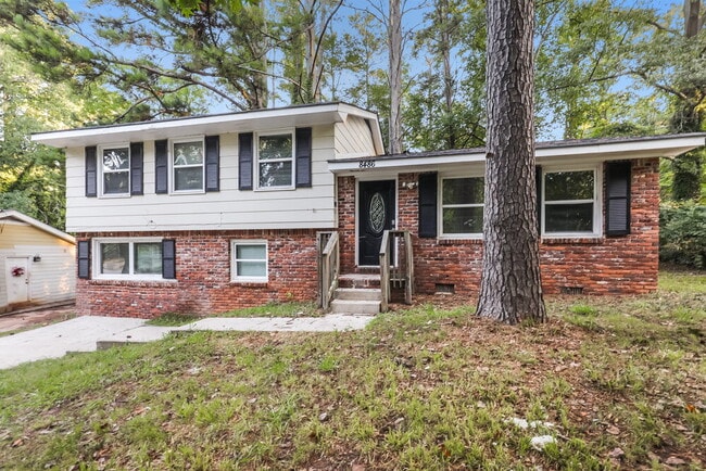property at 8486 Magnolia Dr