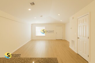 608 Skyline Blvd in Cape Coral, FL - Building Photo - Building Photo