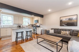 120 Verplanck Ave in Beacon, NY - Building Photo - Building Photo