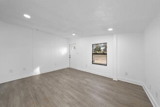 3815 Summerlin Ave in Orlando, FL - Building Photo - Building Photo