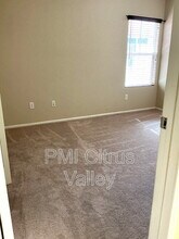 1250 Berylstone Dr in Hemet, CA - Building Photo - Building Photo