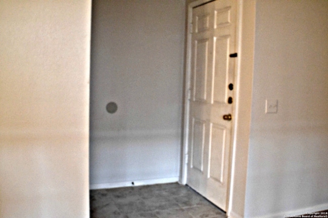 165 W Rampart Dr, Unit 704 in San Antonio, TX - Foto de edificio - Building Photo