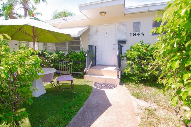 property at 1843 Cleveland St