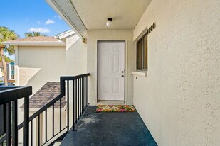 8006 Picketts Ct in Spring Hill, FL - Building Photo