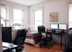 73 Longwood Ave in Brookline, MA - Foto de edificio - Building Photo