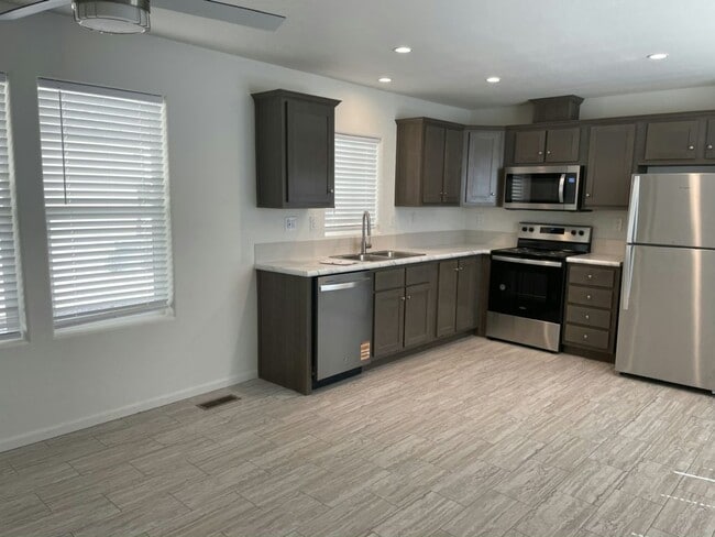 1632 E Libby St in Phoenix, AZ - Building Photo - Building Photo