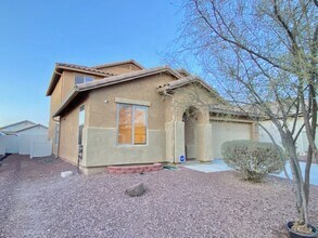 21638 E Governor Dr in Red Rock, AZ - Building Photo - Building Photo