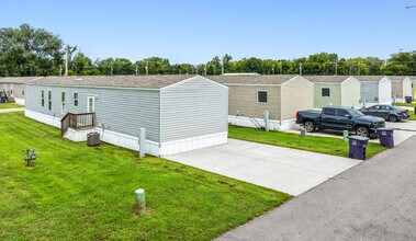 Maplewind in Ogden, KS - Foto de edificio - Building Photo