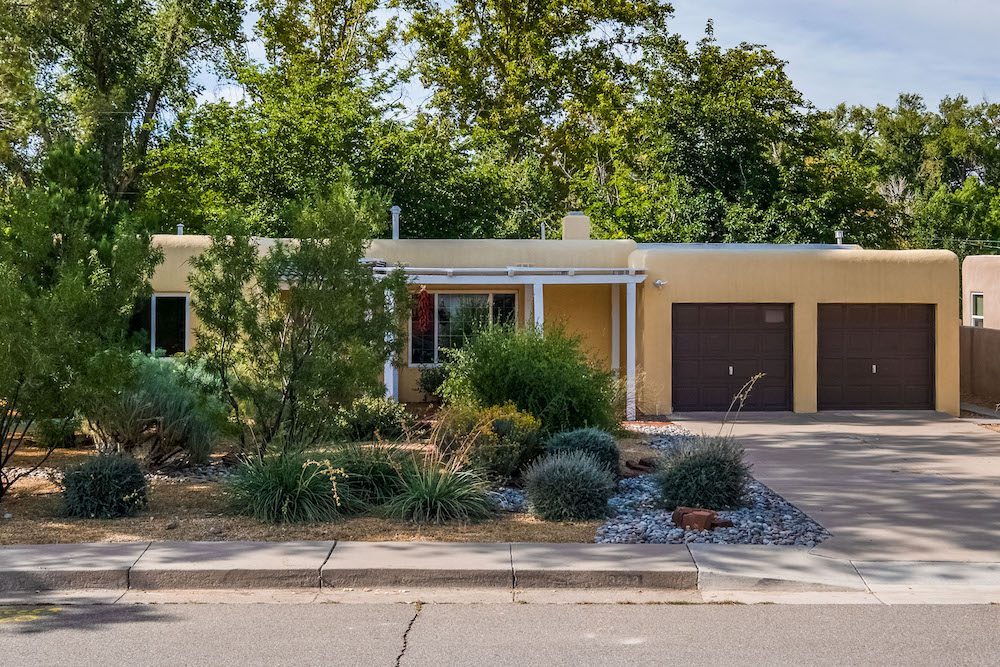 3812 Calle Del Monte NE in Albuquerque, NM - Building Photo