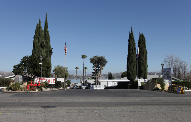 Crane Lakeside Park in Lake Elsinore, CA - Building Photo - Building Photo