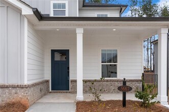 5667 Cabernet Ln in Braselton, GA - Building Photo - Building Photo