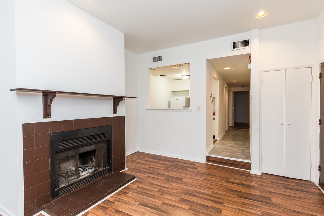 160 Richmond St in Philadelphia, PA - Building Photo
