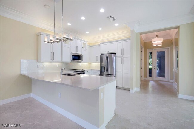 13350 Coronado Dr in Naples, FL - Building Photo - Building Photo