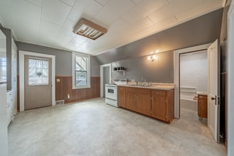 1343 1/2-1343 1/2 W Washington St in Appleton, WI - Building Photo - Building Photo