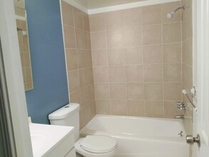 1672 Euclid St NW, Unit A in Washington, DC - Building Photo - Building Photo