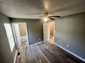 2850 N Chester Ave in Indianapolis, IN - Building Photo - Building Photo