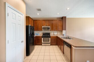 9223 Carlin Bend Ln in Houston, TX - Building Photo - Building Photo