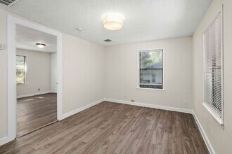 1906 E 9th St in Austin, TX - Building Photo - Building Photo