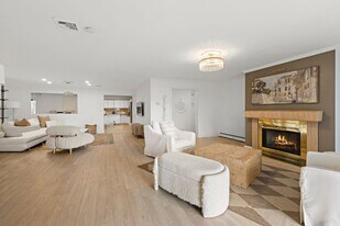 11A Riverview Cir in North Bergen, NJ - Building Photo