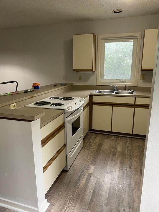 1605 Harbourside Dr in New Bern, NC - Building Photo