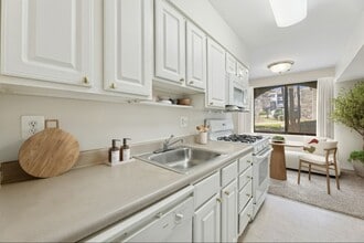 PeachTree of McLean in Falls Church, VA - Building Photo - Building Photo