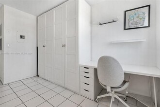 245 18th St, Unit 901 in Miami Beach, FL - Building Photo - Building Photo