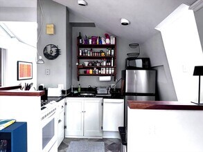 19 Chester St in Somerville, MA - Building Photo - Building Photo