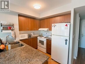 5740 Yonge St in Toronto, ON - Building Photo - Building Photo