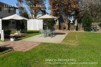 11944 S Grevillea Ave in Hawthorne, CA - Building Photo - Building Photo