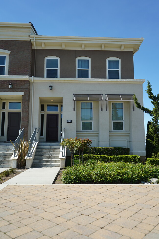property at 3019 Ruby Ave