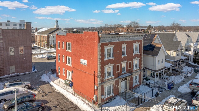 35 Butler Ave in Bridgeport, CT - Building Photo - Building Photo