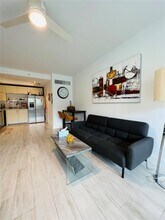 2130 Park Ave-Unit -7 in Miami Beach, FL - Building Photo - Building Photo