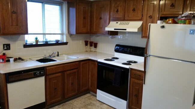 308 Frontier Ave in North Tonawanda, NY - Building Photo - Building Photo