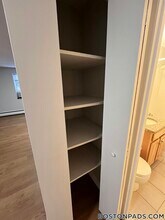 230 Babcock St, Unit 3F in Brookline, MA - Foto de edificio - Building Photo