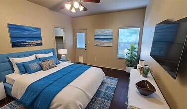 806 Walnut St in Burleson, TX - Building Photo - Building Photo