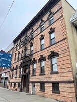 668-670 John F. Kennedy Boulevard Unit 5 in Bayonne, NJ - Building Photo